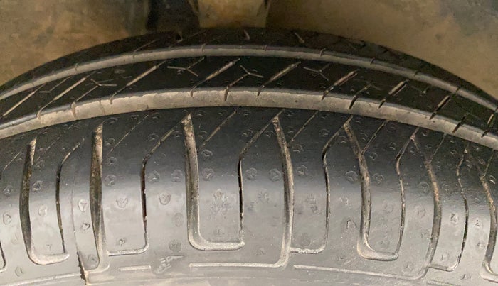 2011 Maruti Zen Estilo LXI, Petrol, Manual, 59,554 km, Right Front Tyre Tread