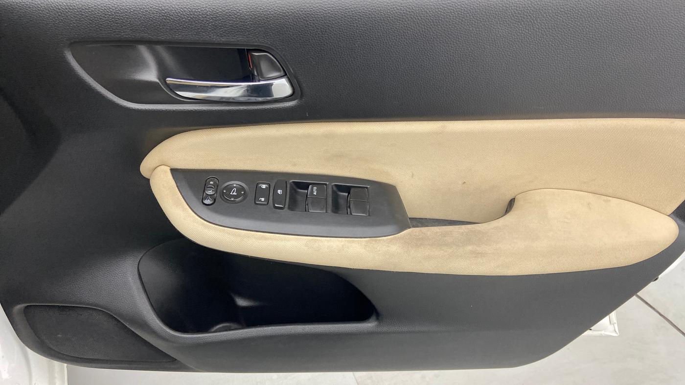 2021 Honda City V CVT, Petrol, Automatic, 64,941 km, Driver Side Door Panels Control