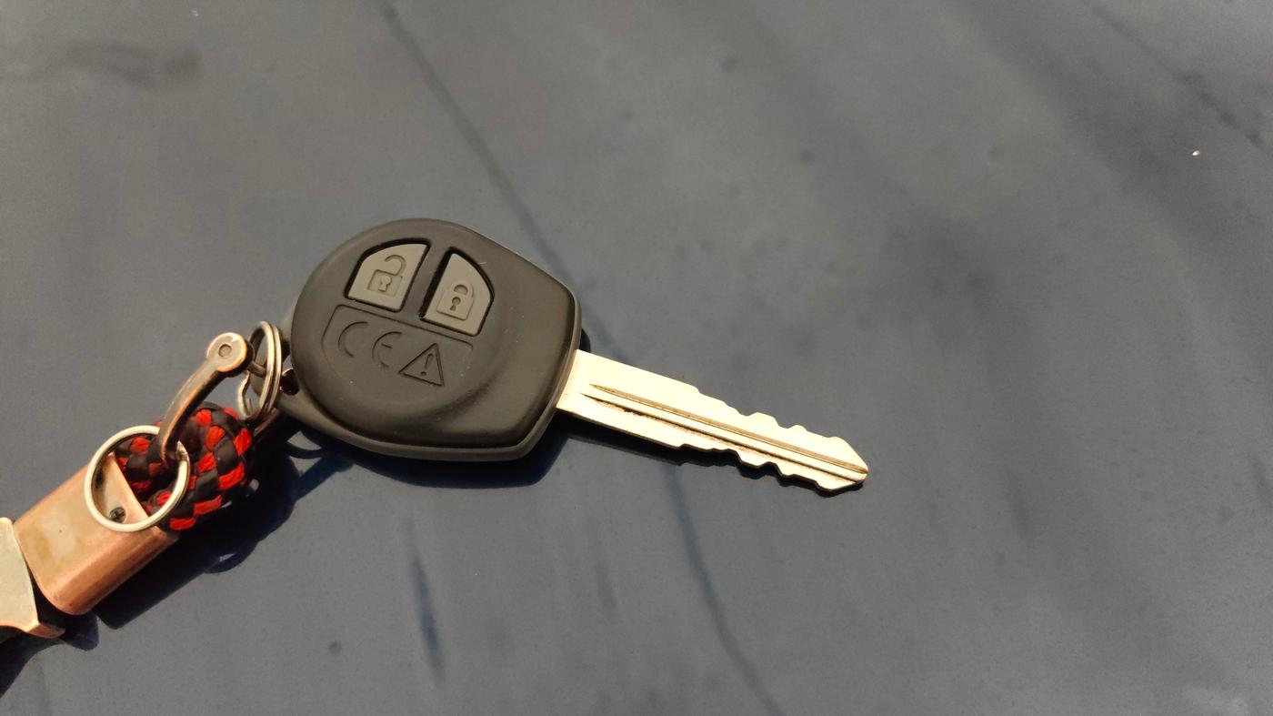 2024 Maruti FRONX DELTA PLUS 1.2MT, Petrol, Manual, 6,452 km, Key Close Up
