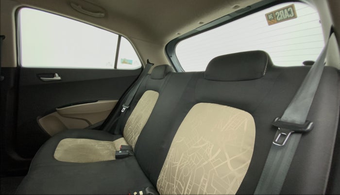 2015 Hyundai Grand i10 SPORTZ 1.2 KAPPA VTVT, Petrol, Manual, 96,060 km, Right Side Rear Door Cabin