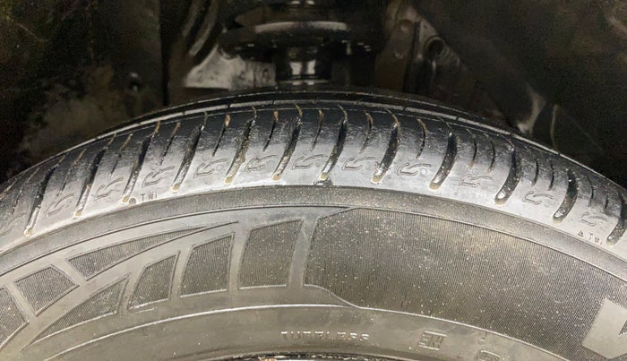 2019 Maruti Vitara Brezza ZDI, Diesel, Manual, 96,750 km, Right Front Tyre Tread