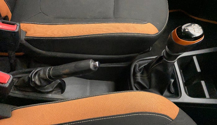 2020 Renault Kwid CLIMBER 1.0 (O), Petrol, Manual, 23,924 km, Gear Lever