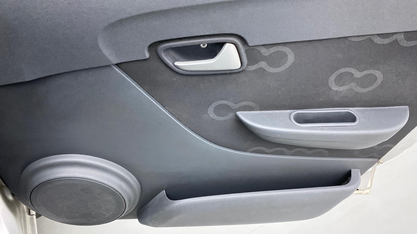2014 Maruti Alto 800 LXI, Petrol, Manual, 33,520 km, Driver Side Door Panels Control