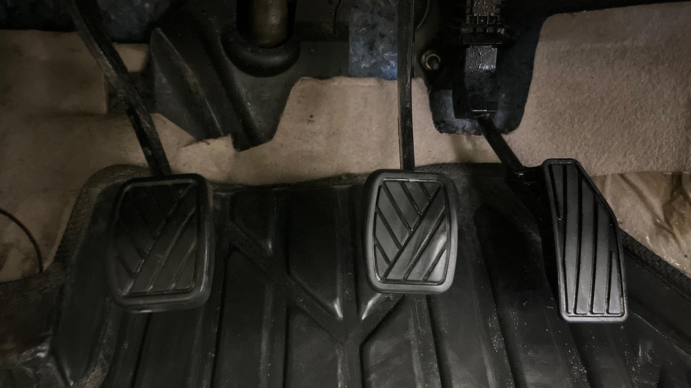 2019 Maruti Dzire LXI, Petrol, Manual, 48,738 km, Pedals