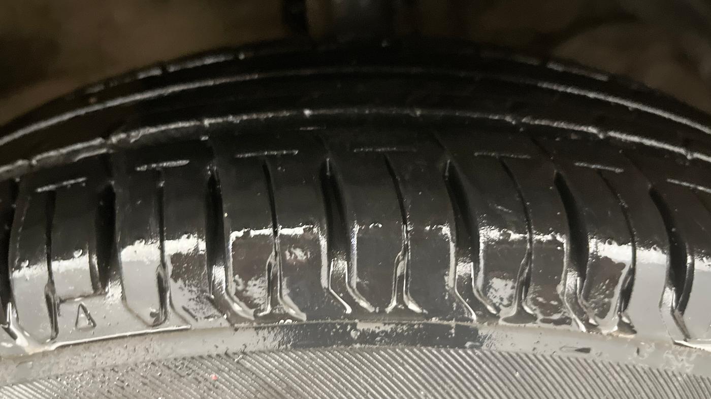 2019 Maruti Dzire LXI, Petrol, Manual, 48,738 km, Right Front Tyre Tread