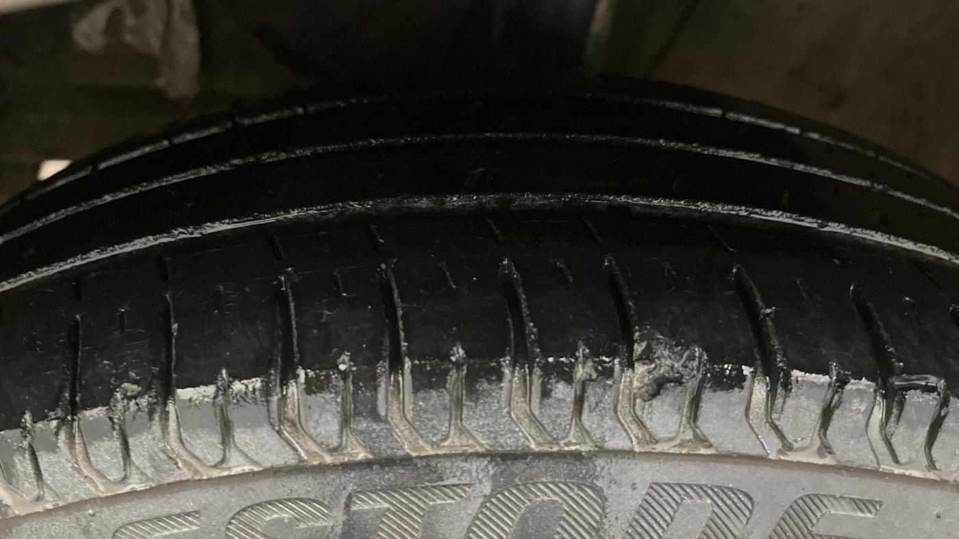 2019 Maruti Dzire LXI, Petrol, Manual, 48,738 km, Left Front Tyre Tread