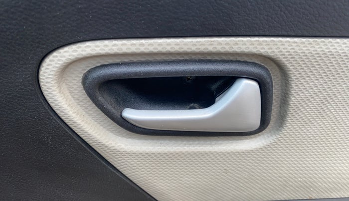 2021 Maruti Alto LXI CNG, CNG, Manual, 1,00,942 km, Driver Side Door Panels Control