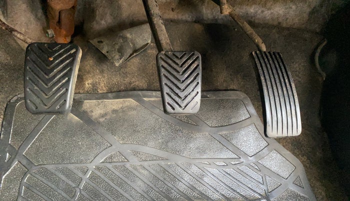 2014 Hyundai Eon ERA +, Petrol, Manual, 69,866 km, Pedals