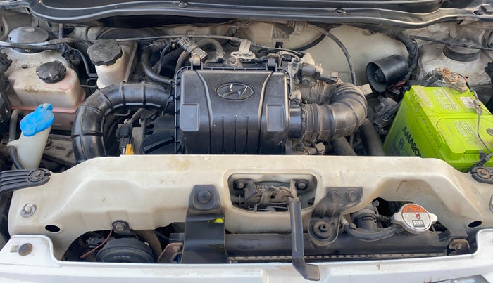 2014 Hyundai Eon ERA +, Petrol, Manual, 69,866 km, Engine View