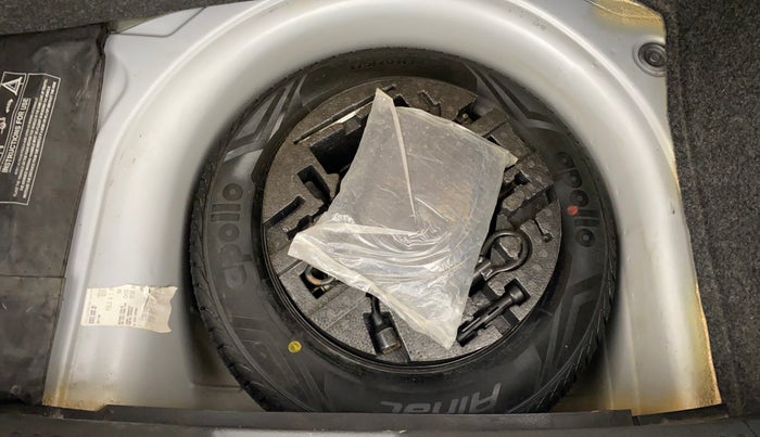 2018 Volkswagen Polo HIGHLINE PLUS 1.0 16 ALLOY, Petrol, Manual, 39,639 km, Spare Tyre