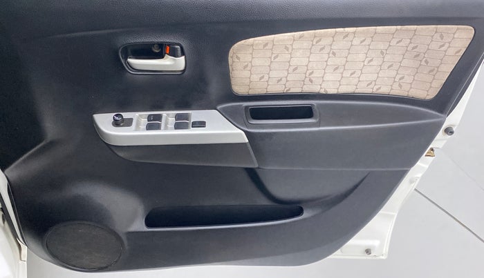 2014 Maruti Wagon R 1.0 VXI, CNG, Manual, 93,916 km, Driver Side Door Panels Control