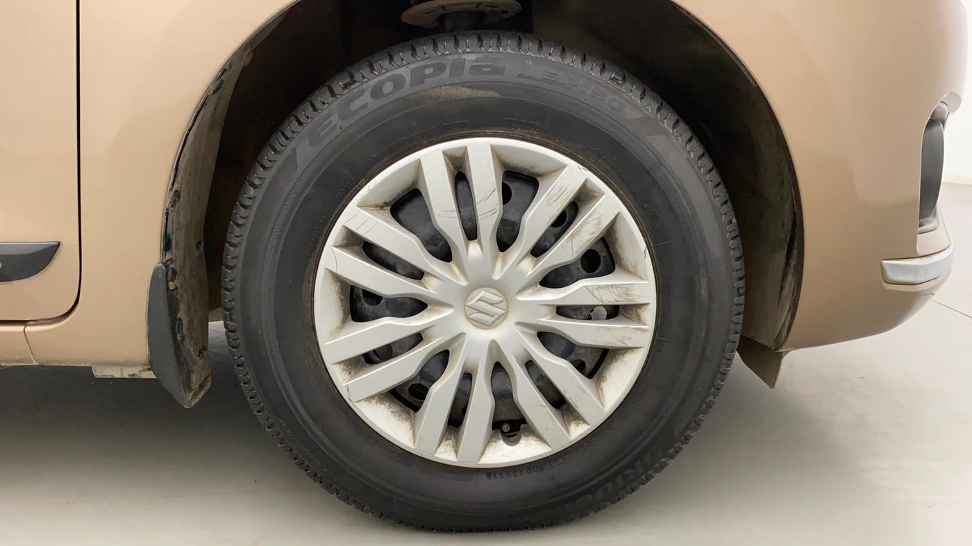 2017 Maruti Dzire VDI AMT, Diesel, Automatic, 56,164 km, Right Front Wheel
