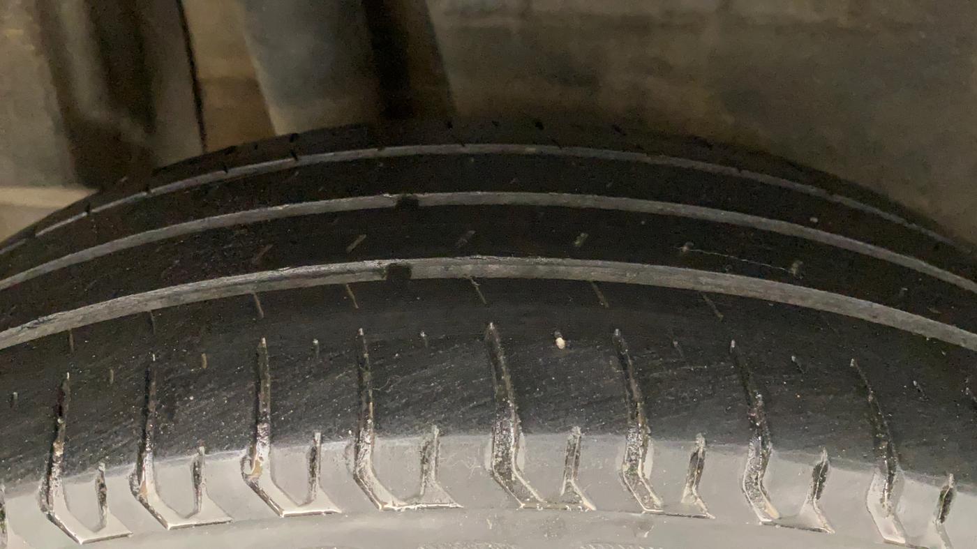 2017 Maruti Dzire VDI AMT, Diesel, Automatic, 56,164 km, Right Rear Tyre Tread