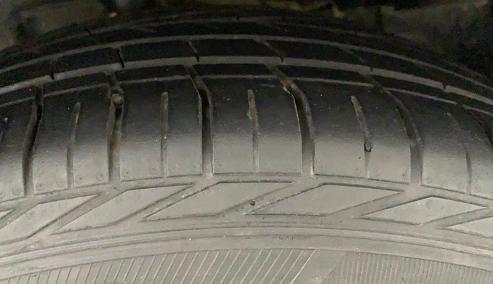 2022 Tata NEXON XZ PLUS PETROL SUNROOF, Petrol, Manual, 21,527 km, Right Front Tyre Tread
