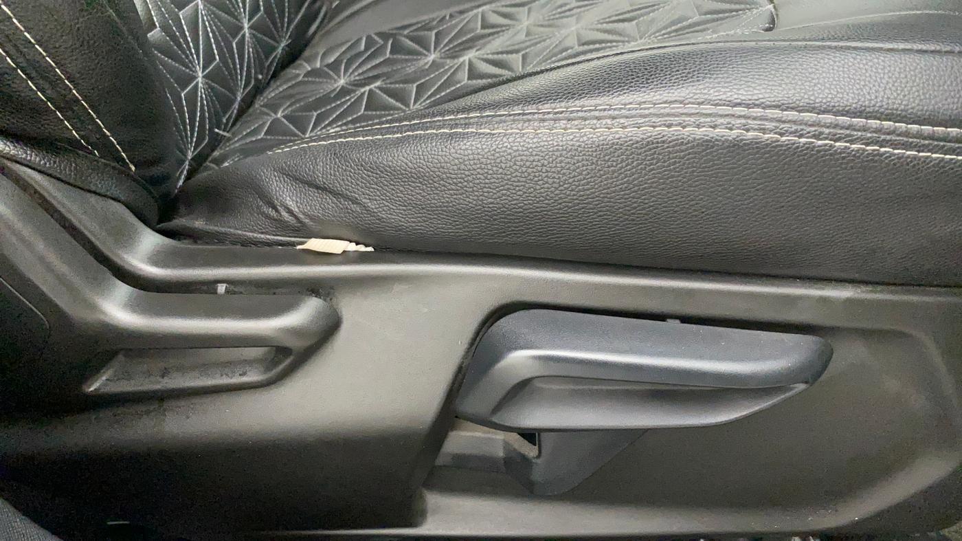 2022 Tata NEXON XZ PLUS PETROL SUNROOF, Petrol, Manual, 21,527 km, Driver Side Adjustment Panel