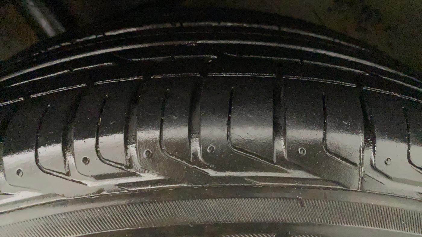 2019 Tata NEXON XZA PLUS DIESEL, Diesel, Automatic, 99,105 km, Left Front Tyre Tread