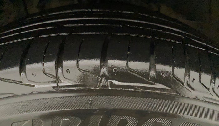 2019 Tata NEXON XZA PLUS DIESEL, Diesel, Automatic, 99,105 km, Left Rear Tyre Tread