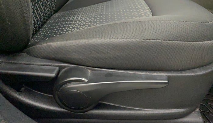 2019 Tata NEXON XZA PLUS DIESEL, Diesel, Automatic, 99,105 km, Driver Side Adjustment Panel