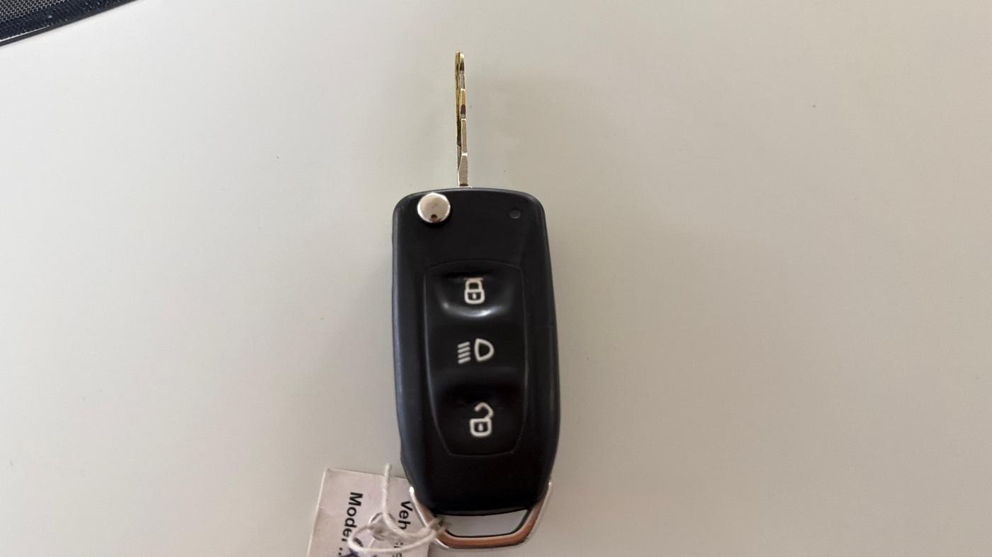 2018 Tata Tiago XZ PLUS PETROL, Petrol, Manual, 48,065 km, Key Close Up