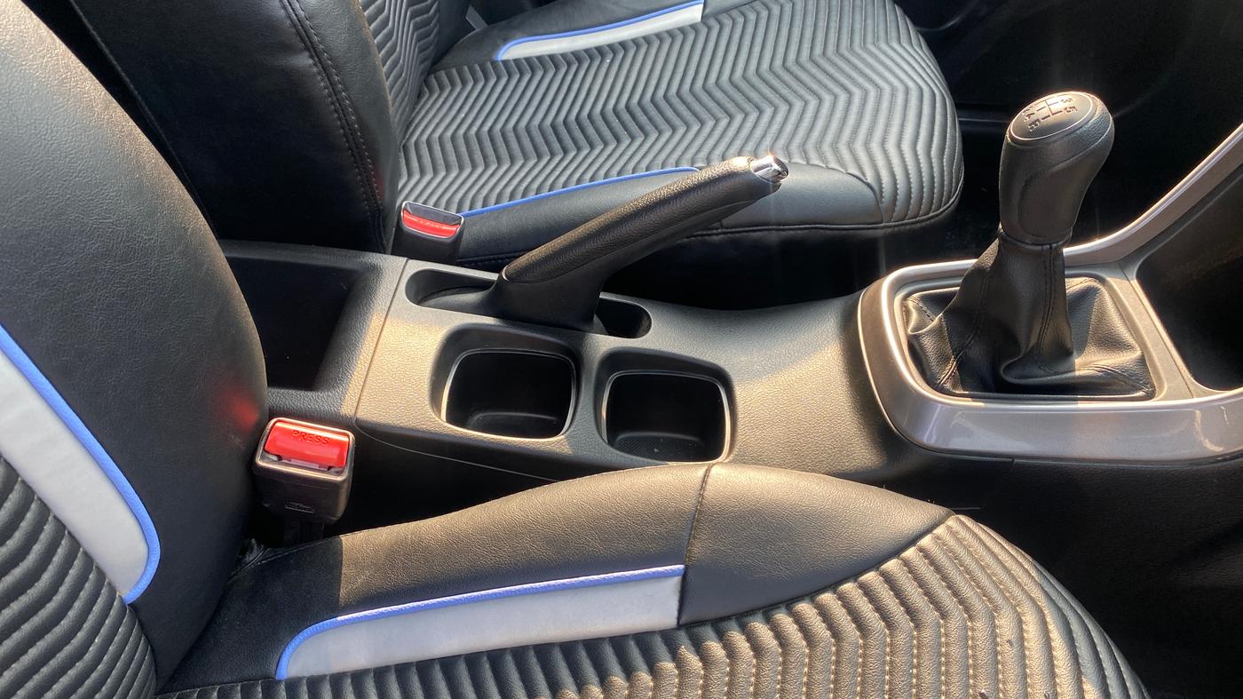 2021 Maruti S Cross ZETA 1.5, Petrol, Manual, 11,150 km, Gear Lever
