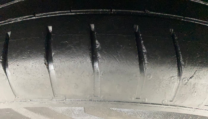 2020 Hyundai VENUE SX 1.0 (O) TURBO IMT DUAL TONE, Petrol, Manual, 56,298 km, Left Rear Tyre Tread