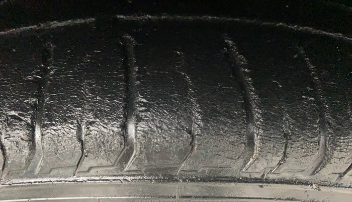 2020 Hyundai VENUE SX 1.0 (O) TURBO IMT DUAL TONE, Petrol, Manual, 56,298 km, Right Front Tyre Tread