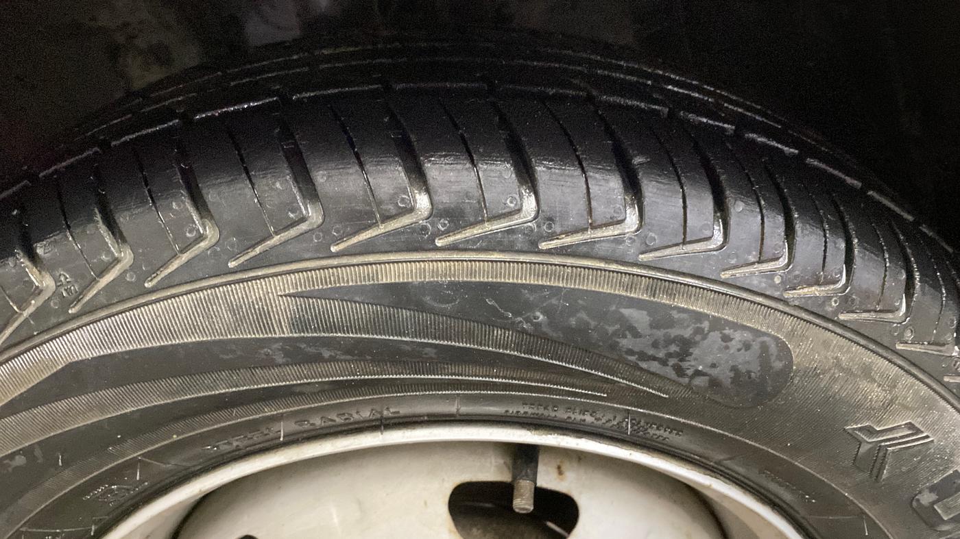 2018 Datsun Redi Go A, Petrol, Manual, 72,560 km, Left Front Tyre Tread