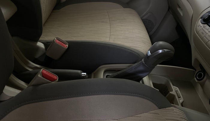 2023 Toyota RUMION V AT , Petrol, Automatic, 27,551 km, Gear Lever