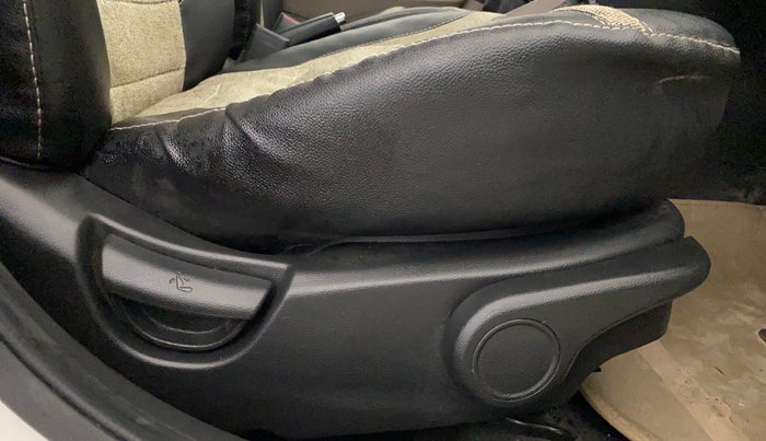 2014 Hyundai Xcent SX 1.2, Petrol, Manual, 43,010 km, Driver Side Adjustment Panel