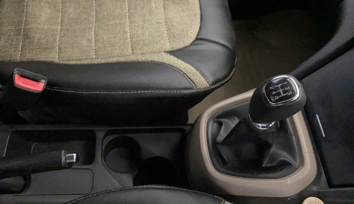 2014 Hyundai Xcent SX 1.2, Petrol, Manual, 43,010 km, Gear Lever