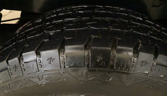 2023 Mahindra Thar LX P 2WD AT HT, Petrol, Automatic, 21,979 km, Right Rear Tyre Tread