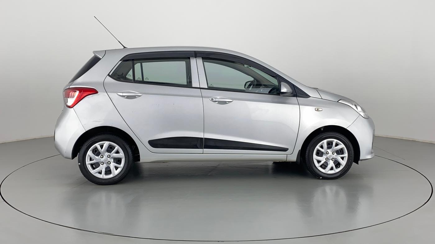 2017 Hyundai Grand i10 MAGNA 1.2 VTVT, Petrol, Manual, 15,419 km, Right Side View
