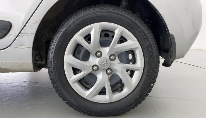 2017 Hyundai Grand i10 MAGNA 1.2 VTVT, Petrol, Manual, 15,419 km, Left Rear Wheel