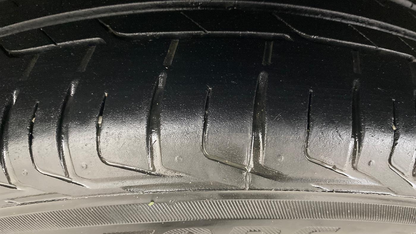 2023 Tata NEXON XZ PLUS DIESEL SUNROOF, Diesel, Manual, 67,922 km, Right Rear Tyre Tread