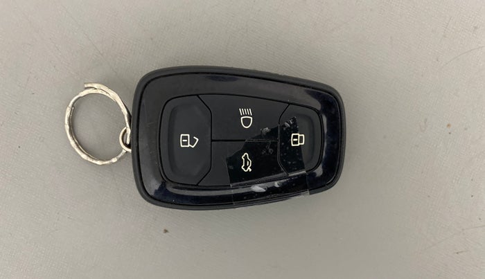 2023 Tata NEXON XZ PLUS DIESEL SUNROOF, Diesel, Manual, 67,922 km, Key Close Up