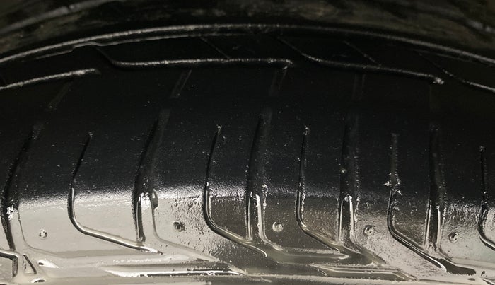 2023 Tata NEXON XZ PLUS DIESEL SUNROOF, Diesel, Manual, 67,922 km, Right Front Tyre Tread