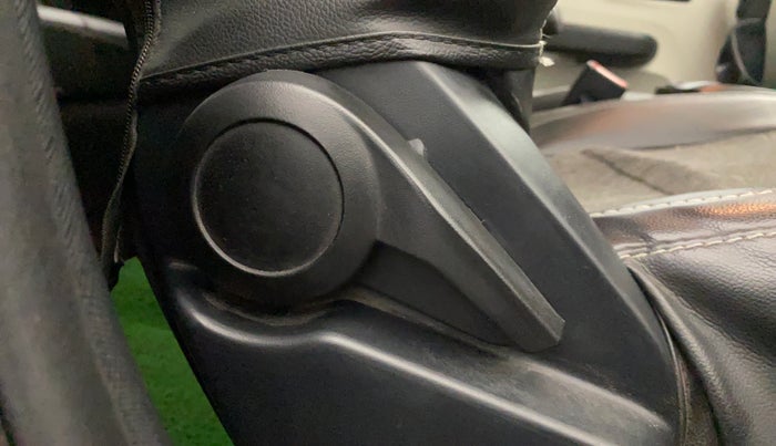 2021 Tata ALTROZ XT PETROL, Petrol, Manual, 56,042 km, Driver Side Adjustment Panel