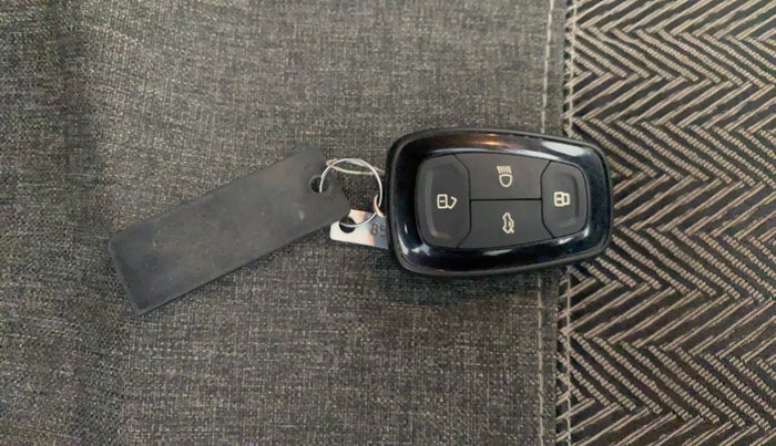 2021 Tata ALTROZ XT PETROL, Petrol, Manual, 56,042 km, Key Close Up