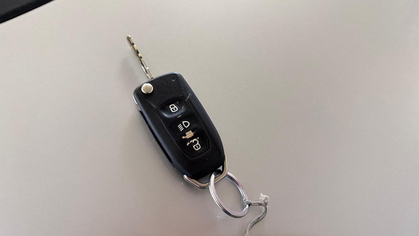 2017 Tata TIGOR XZ (O) PETROL, Petrol, Manual, 57,284 km, Key Close Up
