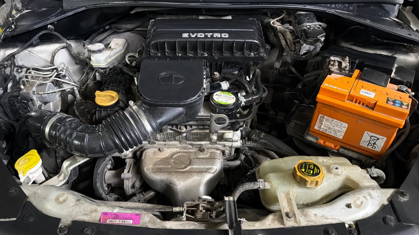 2017 Tata TIGOR XZ (O) PETROL, Petrol, Manual, 57,284 km, Engine View