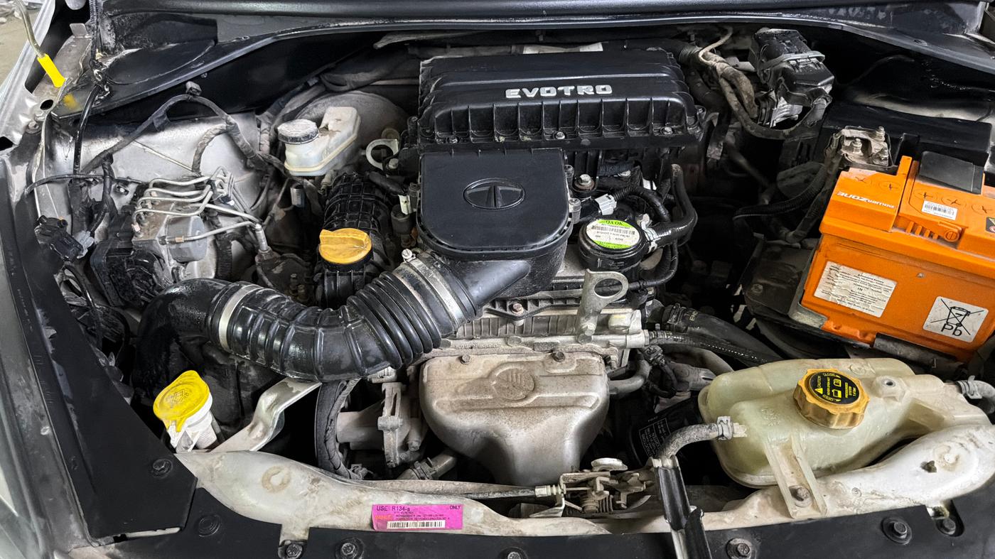 2017 Tata TIGOR XZ (O) PETROL, Petrol, Manual, 57,284 km, Engine View - Right