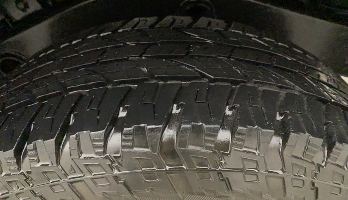 2014 Mahindra Thar CRDE 4X4 AC, Diesel, Manual, 27,874 km, Left Rear Tyre Tread