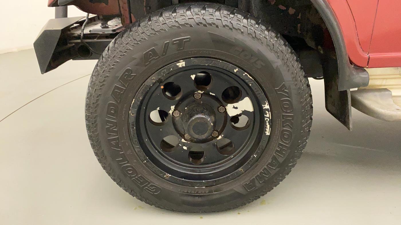 2014 Mahindra Thar CRDE 4X4 AC, Diesel, Manual, 27,874 km, Left Front Wheel