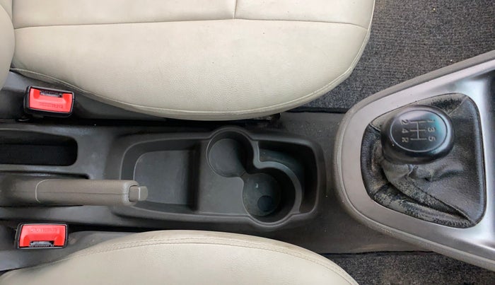 2013 Hyundai i10 MAGNA 1.2, Petrol, Manual, 32,737 km, Gear Lever