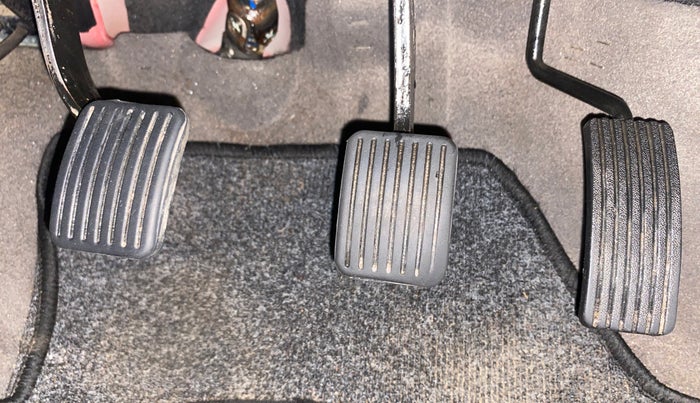 2013 Hyundai i10 MAGNA 1.2, Petrol, Manual, 32,737 km, Pedals