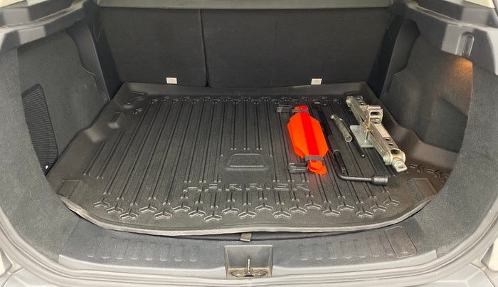 2019 Tata Harrier XZ 2.0L Kryotec, Diesel, Manual, 41,577 km, Boot Inside