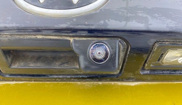 2022 Volkswagen TAIGUN TOPLINE 1.0 TSI MT, Petrol, Manual, 6,611 km, Parking Camera