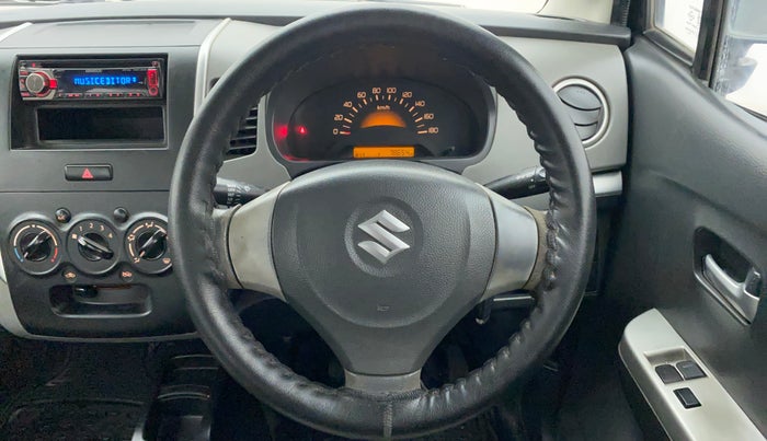2012 Maruti Wagon R 1.0 LXI CNG, CNG, Manual, 78,901 km, Steering Wheel Close Up