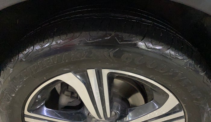 2022 MG ASTOR SHARP 1.5 MT, Petrol, Manual, 23,147 km, Left Front Tyre Tread