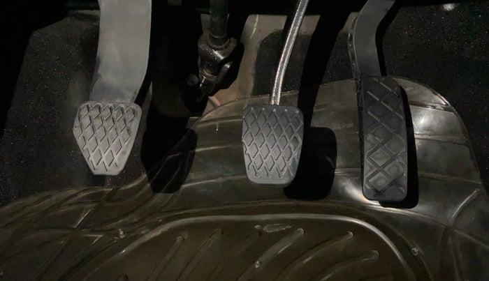 2022 MG ASTOR SHARP 1.5 MT, Petrol, Manual, 23,147 km, Pedals